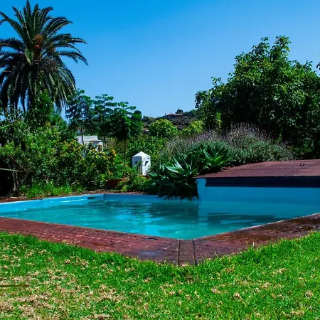 Casa rural La Bodega Casa Rural Con Piscina Y Jardines Breña Baja